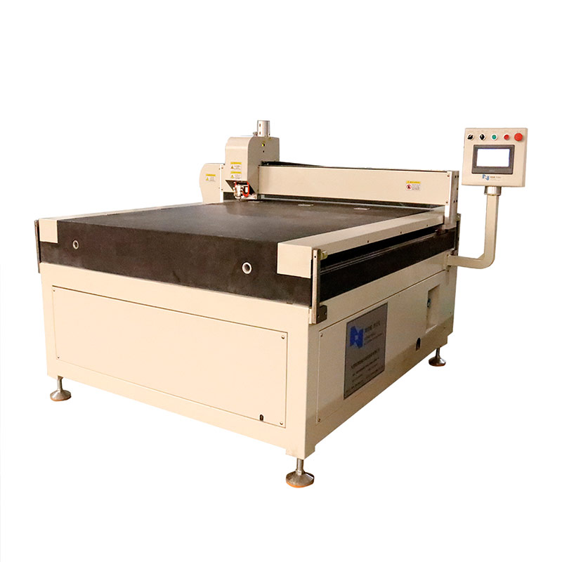 选购一台玻璃切割五大联赛网站-五大联赛（中国）
的注意事项